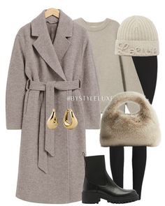 WINTER CITY BREAK - styling 3 winter outfits for a city break. Whether it’s NYC, Paris or Cologne for the Christmas markets there’s something for everyone. Let me know which is your fave look ✨ Comment LINKS below to receive a DM with the link to shop this post on my LTK. Links will also be in today’s stories and saved in ‘Dec Outfits’ highlight ⁣ #fallfashion #styleinspo #streetstyle #fallstyle #falltrends #autumnoutfits #neutraloutfit #knitwear #smartoutfit #wintercoat #winteroutfits #eve...