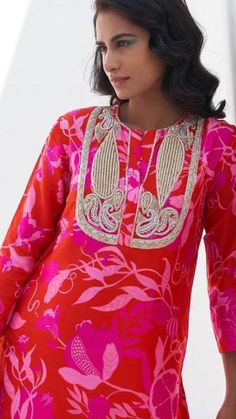 Embroidery Khaka, Simple Kurtis, Suits 2023, Churidar Designs, Cute Casual Dresses, Fancy Kurti