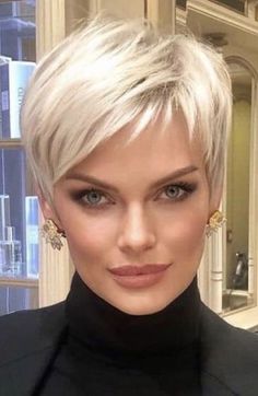 Haircut Pixie, Pixie Bob Haircut, Human Hair Wigs Blonde, Short Hair Pixie Cuts, Pixie Haircut For Thick Hair, Short Hair Trends, Super Short Hair, Edgy Short Hair, Short Hairstyles For Thick Hair