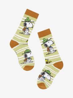 Snoopy Gifts, Unique Socks, Art Socks, Diy Friendship Bracelets Patterns, Gift Inspo, Friendship Bracelets Diy, Men's Shoe, Striped Fabric, Snoopy And Woodstock