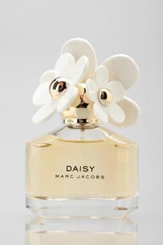 Marc Jacobs Daisy Perfume. NEED a new one of these! Marc Jacobs Daisy Perfume, Perfume 212 Vip, Perfume 212, Daisy Perfume, Color Concept