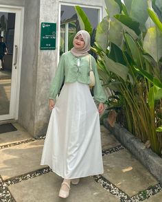 Vacay Fits, Ootd Hijab Style, Modest Casual, Modest Casual Outfits, Niqab Fashion, Modest Outfit, Hijab Style Casual, Hijab Aesthetic, Outfit Hijab