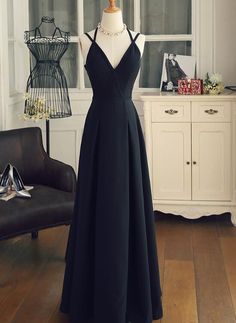 Black Long Prom Dresses, Chiffon Formal Dress, Jr Prom, Junior Prom Dresses, Graduation Dresses, Fashion Guide, Women's Outfits, Long Prom Dresses, Black Party