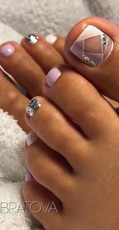 Summer Toe Nails