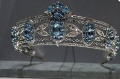 "Handmade Tiaras/Crown Diamond Weight -- 15.25ct Diamonds --American Diamond (zircon) Diamond shape -- Round Gemstone-- Aquamarine (Lab Created) Gemstone Weight -- 65.78ct Metal -- Sterling Silver Silver Purity --92.5% Silver Wt. -- 79.600gm Tiaras Length -- 18inch) Tiaras Finishing white/gold Listing is For One (1) Piece These items are handmade, All are designed and handmade me and team with precision, Perfect craftsmanship and strong interest! We are continuously adding new products in our st Qatar Museum, Cartier Tiara, Handmade Tiaras, Doha Qatar