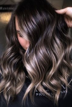 Bombshell Balayage, Balayage On Black Hair, Balayage Hair Color Ideas, Bombshell Hair, Highlights Ombre, Balayage Hair Color, Black Hair Balayage, Brunette Hair With Highlights, Brunette Balayage Hair