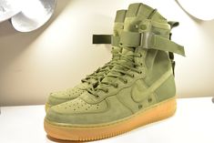 -Nike SF AF1 -Year: 2016 -Color: Fade Olive/ Fade Olive -Code: 859202339   -We guarantee the authenticity of this item or a full price refund including shipping (and any cost incurred as a result of the return) Nike Sf Af1, Nike Sf, Black Nike Shoes, Armor Concept, Sneakers Men Fashion, Streetwear Outfits, Box Bag, Nike Air Force Sneaker, Piece Dress