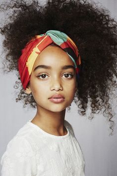 Skai Jackson, Model Pose, Hair Scarf, Easy Hair, Hair Reference, Grunge Hair, Portrait Inspiration, Flower Girls, Afro Hairstyles