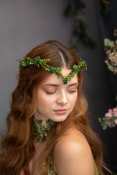 Flower elven tiara :) The flower tiara is made of preserved and artificial flowers, grass and other arranging material. Dress: Chotronette  https://chotronette.com/shop/sweet-ivy/ When stored in dry and dark place, our products last 10-15 years. We can also make you other matching accessories. Please message me for more information. :) ---------------------------------------------------------------- SHIPPING INFO FOR EU ORDERS: Standard shipping: Your package will arrive in about 5-8 days after Fairy Head Dress, Fairy Halo, Forest Costume, Spring Crown, Forest Fairy Costume, Woodland Fairy Costume, Fairy Tiara, Fairy Flower Crown, Elf Tiara