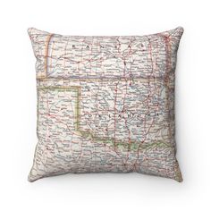 a map pillow with the state of wisconsin on it