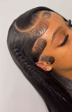 Side Part Wig With Edges, Edges For Wigs, Baddie Hairstyles Wig, Side Part Dramatic Edges, Lacefront Hairstyles For Black Women, Lacefront Hairstyle, Cute Frontal Hairstyles, Lacefront Wig Styles, Side Part Lace Front Wigs