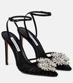 Crystal Margarita Embellished Pumps in Black - Aquazzura | Mytheresa Rhinestone Flower, Gold Shoes, High Heels Stilettos, Sandal Fashion, High Heel Pumps, Black Pumps, Bling Bling, Cute Shoes