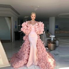 3D Floral Maxi Gowns 2 Pieces Pink Jacket Robe Party Dress Elegant Dress With Feathers, Pink Gala Dresses Elegant, Pink Formal Dresses Long Evening Gowns, Red Ballroom Gown, Fantasy Formal Dress, Light Pink And White Outfit, Hbcu Pageant, Rich Wedding Dress, Dusty Pink Wedding Dress