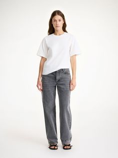 Relaxed Fit Cropped Cotton Flare Jeans, Relaxed Fit Cropped Leg Cotton Jeans, Relaxed Fit Cotton Jeans With Cropped Leg, Relaxed Fit Cropped Cotton Jeans, Everyday Straight Fit Cotton Jeans, Straight Leg Cotton Jeans With Five Pockets, Relaxed Fit Cotton Jeans With Straight Hem, Everyday Straight Leg Cotton Jeans, Relaxed Fit Cotton Flare Jeans For Everyday