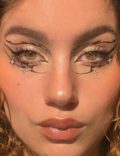 White Pencil Liner Makeup Looks, Eyeliner Palette, Lash Sensational Mascara, Maybelline Lash Sensational Mascara, Maquillage On Fleek, Lash Sensational, Maybelline Lash Sensational, Warrior 2, Super Shock