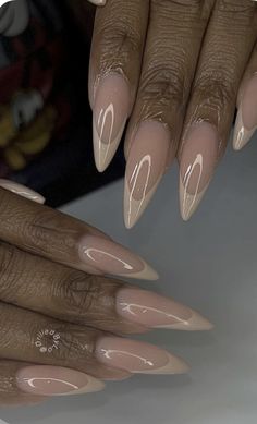 Nude Almond French Tip, Beige French Tip Nails, Nude Nails Black Women, Med Nails, Nude Manicure, Tip Nail Designs, Brazil Vacation, Paznokcie Hello Kitty, Natural Acrylic