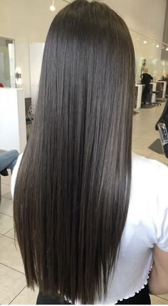 Brunette Subtle Balayage, Braun Hair, Straight Brunette Hair, Pelo Cafe, Brown Straight Hair, Hair Styles For Long Hair, Hairstyle Examples, Warm Scarves