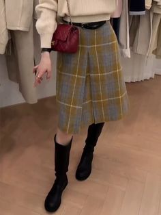 Olivia Mark - Plaid Print A-Line Skirt - Pear Shaped Midi Skirt Utility Skirt, Streetwear Hoodie, Skirt Pleated, Half Skirt, Red Fleece, Corduroy Skirt, Plaid Skirt, Gray Skirt, Plaid Skirts