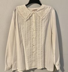 Nana Clothes, Collared Blouse, Baggy Clothes, Vintage Thrift, Vibe Clothes, Designer Vintage, J Fashion, White Shirts, Blouse Vintage