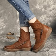 Boot Shoes, Outdoor Slippers, Zipper Boots, Linen Maxi Dress, Leather Cushion, Boots Leather, Flat Boots, Linen Dresses, Casual Boots