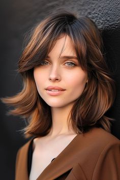 Layered long bob medium-length haircut. Layered Haircuts Straight, Medium Layered Hair, Long Layered Haircuts, Shoulder Length Hair, Medium Length Hair Cuts, Layered Haircuts, Layered Hair, Length Hair