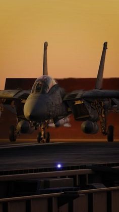 iceman_fox1 on Instagram: "Light the burners. #topgun #f14 #dcs #tomcat #msfs2020 #flightsimulator #navy #fighterjet #f18 #jet #aviation #aircraft #airplane #sinaloa #maverick #creator #movie #edit" F14 Tomcat Wallpapers Iphone, Lockheed Sr-71 Blackbird, Jet Aviation, Lockheed Sr 71, Tom Cat