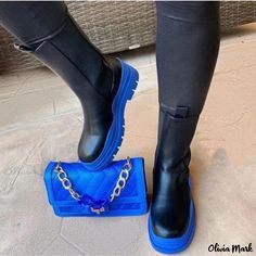 Combat Boots Style, Platform Chelsea Boots, Chunky Heel Ankle Boots, Trendy Boots, Blue Boots, Mid Boots, Womens Chunky Heels, Slip On Boots, Martin Boots