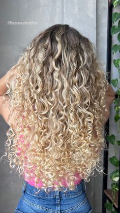 Blonde Partial Highlights Curly Hair, Bright Blonde Curly Hair, Icy Blonde Highlights Curly Hair, Cool Blonde Curly Hair, Blonde Hair Color Ideas For Curly Hair, Curly Blonde Hair Naturally, Balayage Hair Blonde Curly, Blond Highlights Curly Hair, Curly Hair Highlights Blonde