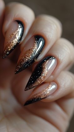 Spring Nail Designs Year End Nails, Vampy Nail Art, Chrome Stilletos Nails, Gothic Bridal Nails, Gothic French Nails, New Year Nails Design 2025, Black Magic Nails, Black Dress Nails Ideas, Steam Punk Nails