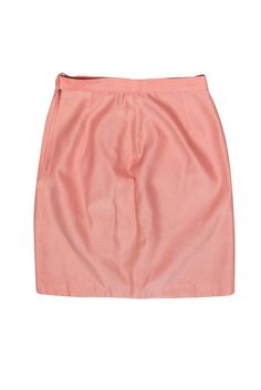 Bring some fab and feminine style to the office with this skirt from Alberta Ferretti! The classic pencil skirt is given a precious upgrade with a pop of light pink. Perfect for the office in springtime! Style with a ruffled blouse and pastel pumps for a light and airy boss lady look you can rock to your next big meeting or networking event. No size tag, measures size 4 No fabric content tag, feels like silk or silk blend Made in Italy Concealed side zipper w/ button at waist Lined Pencil-style Pink Feminine Formal Skirt, Pink Feminine Skirt For Formal Occasions, Chic Formal Pink Skirt, Pink Knee-length Skirt For Formal Occasions, Formal Pink Knee-length Skirt, Formal Pink Midi Skirt, Feminine Formal Mini Skirt, Formal Pink Relaxed Skirt, Formal Pink Lined Skirt