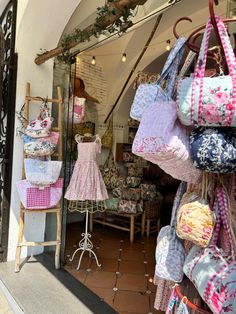 Cb Positano Bags, Travel Bags Aesthetic, Cb Positano, Sewing Aesthetic, No Ordinary Girl, Ordinary Girls, Career Fashion, Pink Girly Things, Small Business Ideas