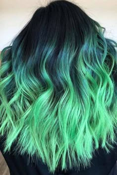 Long Bob Colored Hair, Style Vert, Hair Color Underneath, Cute Hair Colors, Kpop Hair, Dye Ideas, Beautiful Hair Color, Creative Hair, Junior Prom