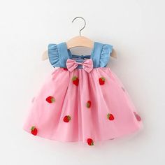 47697629544732|47697629577500|47697629610268|47697629643036 Pleated Dress Casual, Denim Bows, Strawberry Dress, Girl Sleeves, Girls Dresses Summer, Stylish Baby, Super Cute Dresses, Cute Summer Dresses