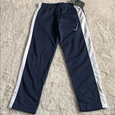 New Blue Nike Boy Joggers Dark Blue Joggers Outfit, Blue Joggers Outfit, Black Nike Sweatpants, Nike Tech Fleece Pants, Old Nikes, Blue Tracksuit, Nike Sweats, Nike Joggers, Boys Joggers