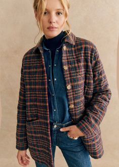 Oversized quilted checked jacket;Classic collar;Large side pockets;Button fastening;Lined;Length from shoulder 72 cm / 28.3 in (for a S) Style Parisienne, Looks Country, Checked Jacket, Parisian Style, Get Dressed, Shirts & Tops