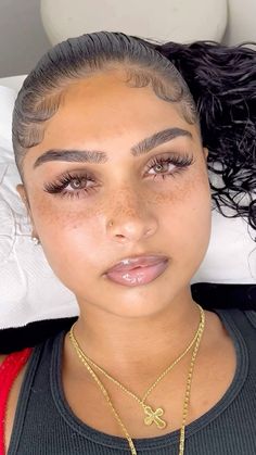 India Love Eyelashes, Bare Face Lash Extensions, Lash Extensions Styles Big Eyes, Simple Volume Lashes, India Love Lashes, Lash Set Styles, Fox Eye Classic Lash Extensions, Down Turned Eyes Lash Extensions, Hybrid Lash Extensions Long