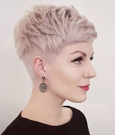 Very Short Pixie Cuts, Longer Pixie Haircut, Pixie Cut With Undercut, Short Hair Pixie Cuts, Super Short Hair, Short Layered Haircuts, Hair Pixie, Short Pixie Haircuts