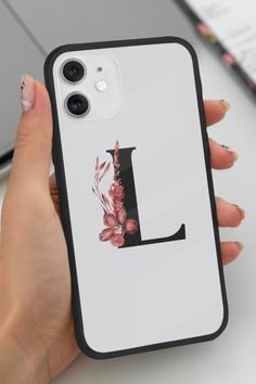 Elegant und zeitlos. Die personalisierten Handyhüllen von IAMCASIE sind ein ultimatives Upgrade für deinen Style. Animal Phone Cases, Iphone Hacks, Cell Phone Covers, Iphone Design, Birthday List, Diy Phone, Queen B, Instagram And Snapchat