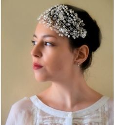 Bijoux de cheveux Wedding Hair Pins, Headpiece, Hair Pins, Wedding Hairstyles, Diamond Earrings, Pearl Earrings, Hair, Beauty