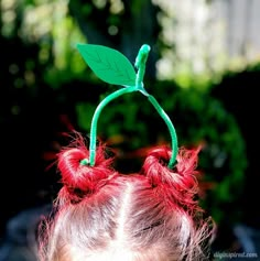 Crazy Hair Day Ideas for Boys and Girls - DIY Inspired Easy Crazy Hair Day, Crazy Hair For Kids, Crazy Hair Day Ideas, Surfer Hair, Lumpy Space, Wacky Hair Days, Crazy Hair Day, Bows Diy, Wacky Hair