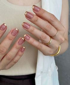 Minimal Nails Art, Hello Nails, Subtle Nails, Gold Nail, Minimal Nails, Casual Nails, Minimalist Nails, Funky Nails, Chic Nails