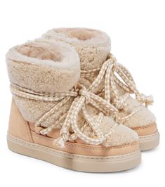 Curly shearling and suede ankle boots in beige - Inuikii Kids | Mytheresa Inuikii Boots, Fantasy Boots, Leather Snow Boots, Digital Wardrobe, Vox Akuma, Boots Accessories, Fresh Shoes, Girls Shoes Kids, Girly Accessories