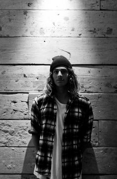 Grunge Style Men, Craig Anderson, Surfer Look, Surfer Hair, Surfer Boys, Style Beanie, Skate Shirts, Surfer Dude