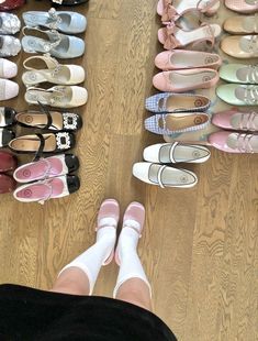 liz buxbaum Dr Shoes, Sofia Coppola, Kirsten Dunst, Shoe Inspo, Jolie Photo, Pretty Shoes, Dream Shoes, On The Floor, Just Girly Things