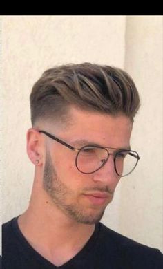 New Hair Quotes, Faded Haircut, Men Fade Haircut Short, Fade Haircut Styles, Quiff Hairstyles, Men Haircut Styles