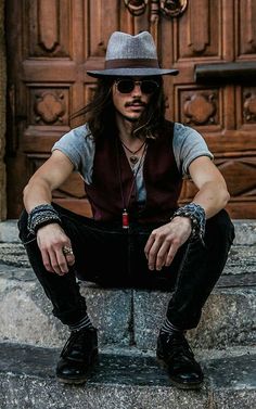 . Boheme Style, Boho Men Style, Bohemian Men, جوني ديب, Bohemian Style Men, Bear Leather, Boho Men, Rock Outfit, Hipster Man