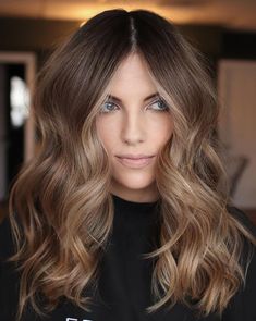 Honey Bronde Shades for Wavy Hair Melted Roots Blonde Balayage Hair, Lived In Brown Balayage, Lived In Bronde Balayage Dark Roots, Face Framing Balayage, Lived In Color, Mushroom Brown, Honey Brown Hair, Brown Hair Inspo, Bronde Hair