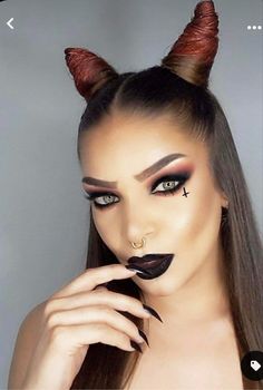 Strega Halloween, Halloween Makeup Witch, Makeup Clown, Halloweenský Makeup, Halloween Make-up Looks, Holloween Makeup, Cute Halloween Makeup