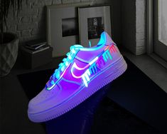 😍Wow They Literally Glow Stand out with these custom Air Force 1 sneakers in a bright 3D neon theme. 3d colourful custom air force glow in the dark shoes with luminous neon ticks shoes with luminous neon DRIPPY. -The shoes are hand decorated with leather high quality paints for a dope look. Perfect for any occasion, from activewear to casual outings, these shoes are a must-have addition to your shoe collection. A hot trending customisation style , making them unique. Ideal for weddings, parties, or casual wear, these sneakers are a perfect blend of style and comfort. Get your hands on these sneakers today and elevate your shoe game. ❤️Best gift for your loved ones. ❤Each pair is unique and one of a kind. ❤Painted waterproof and scratchproof. ❤Our shoes comes with free blacklight torch for Nike Shoes Women Fashion, Dope Style, Custom Shoes Diy, Nike Shoes Air Force, Nike Neon, Nike Shoes Girls, Basket Style, Nike Fashion Shoes, Preppy Shoes