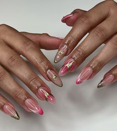 Aura Nail Inspo Almond, Aura Nails With Blooming Gel, Pink Aura Nails Almond, Aura Nails With 3d Gel, Aura Nails With Gold Chrome, Glow Nails, Pretty Gel Nails, Classy Acrylic Nails, Minimalist Nails